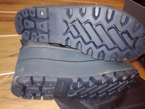 yeezy 950 diry sole.jpg