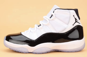 air-jordan-11-concord-2018-378037-100-lateral-2.png