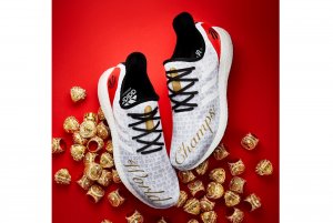 https___hypebeast.com_image_2019_11_adidas-am4-speedfactory-toronto-raptors-limited-edition-wo...jpg