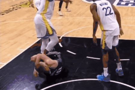 draymond-step-sabonis.gif