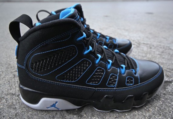 air-jordan-ix-photo-blue-arriving-in-stores-03-570x395.jpg