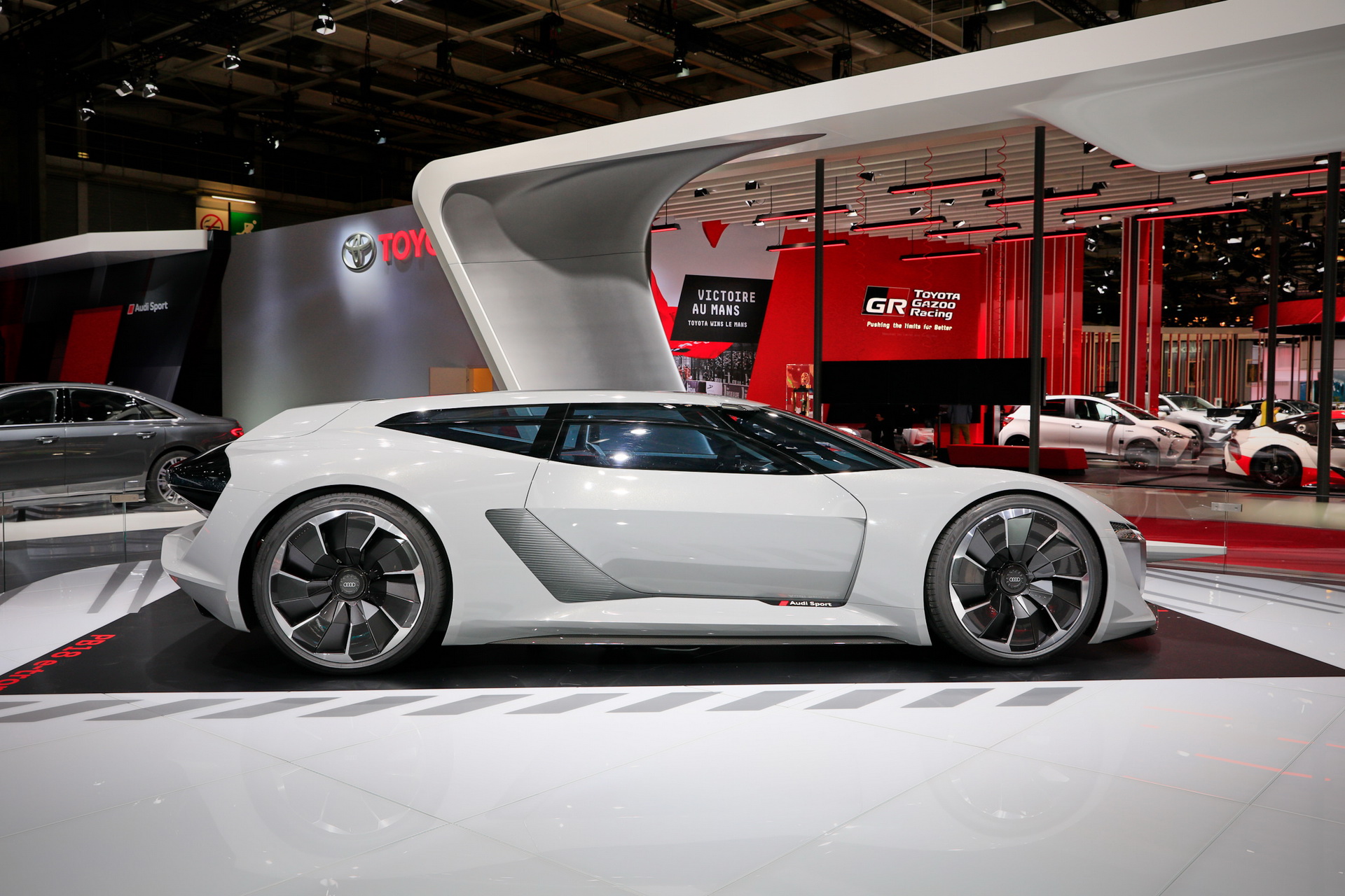 5c47c299-audi-pb18-etron-07.jpg