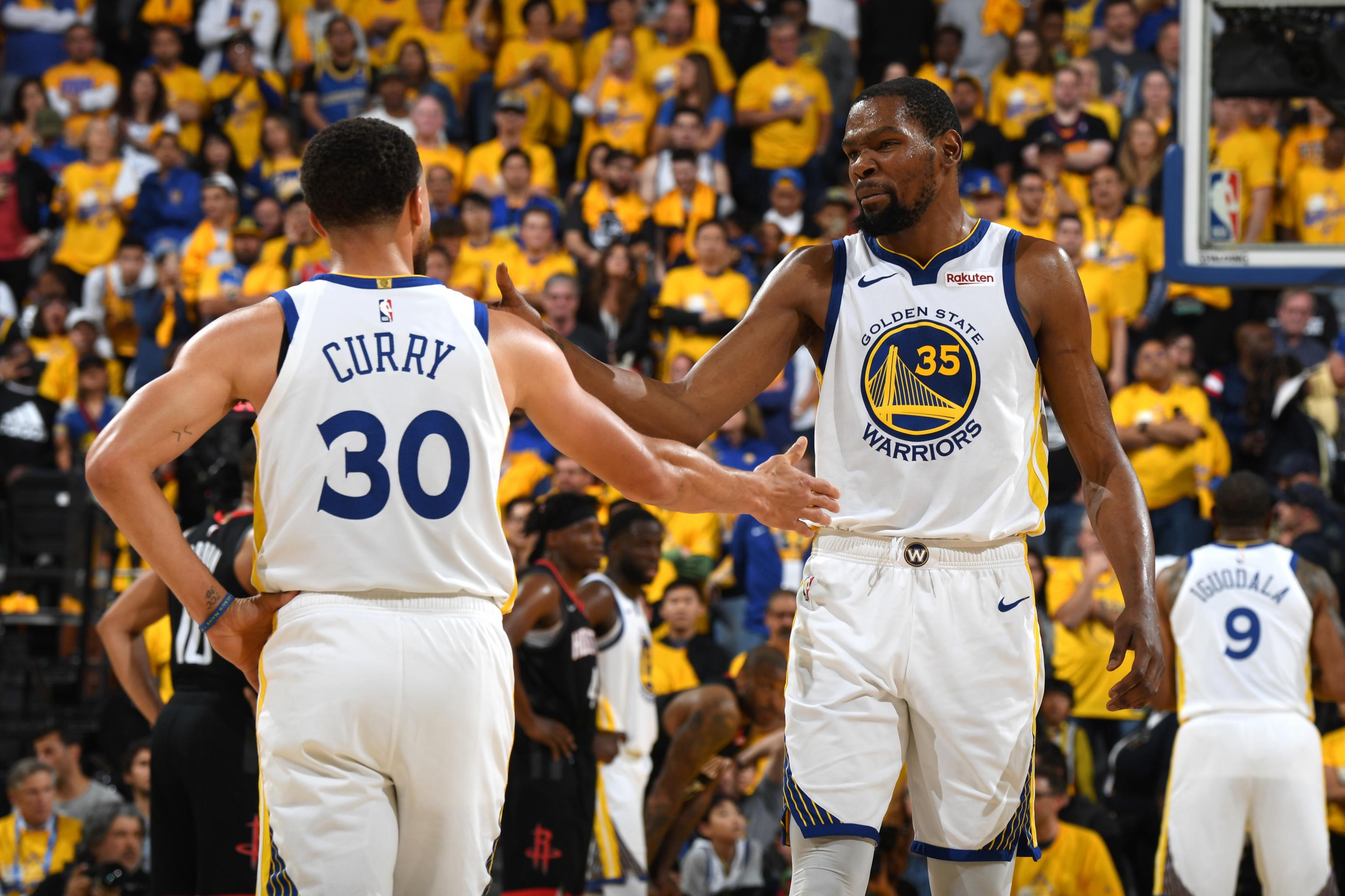 Video: Watch as Stephen Curry, Kevin Durant Reunite After Warriors vs. Nets  | Bleacher Report | Latest News, Videos and Highlights
