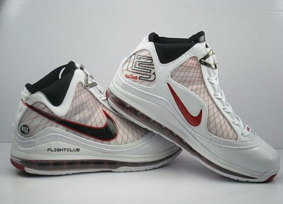 nike-air-max-lebron-7-vii-new-colorways-2.jpg