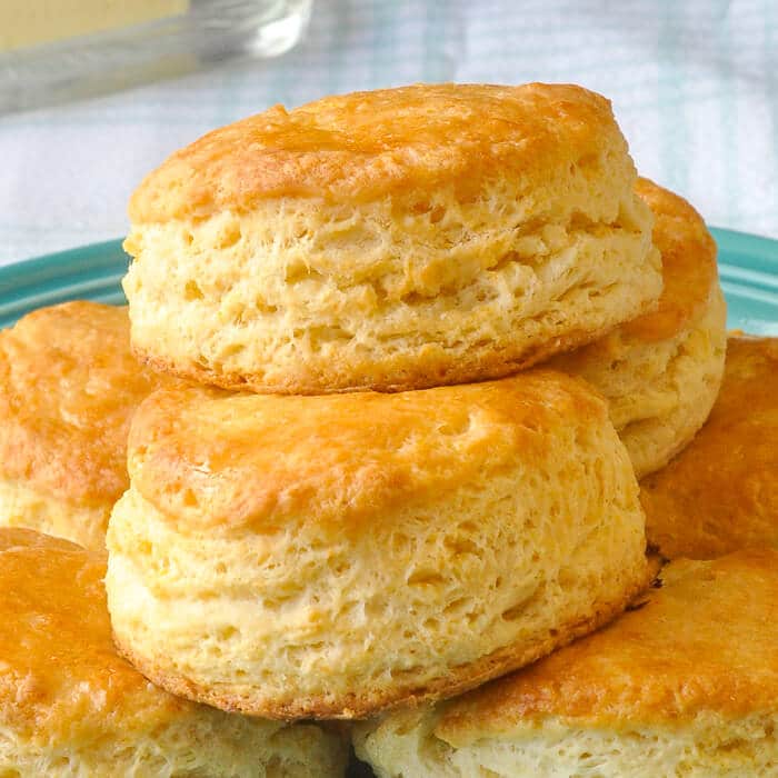 Garlic-Butter-Biscuits-4.jpg