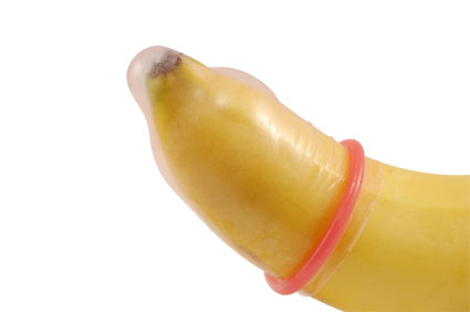 1286479560-condom-banana.jpg