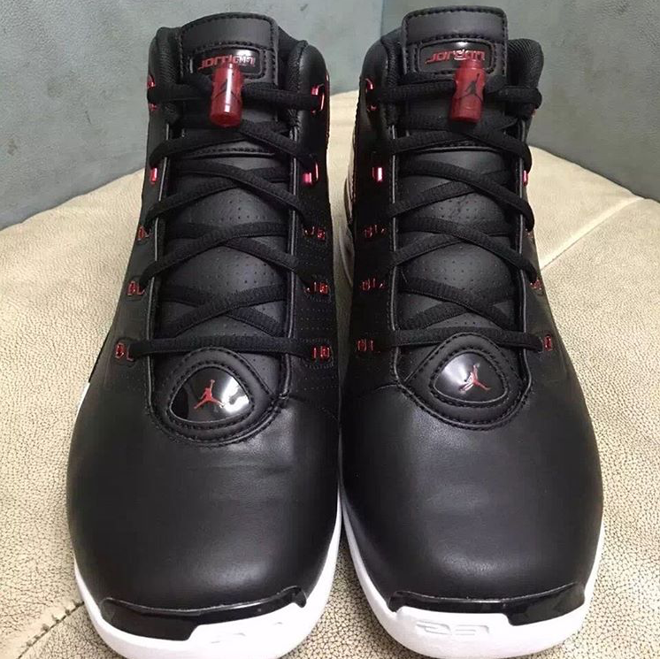 air-jordan-17-chicago-bulls-bred-4.png