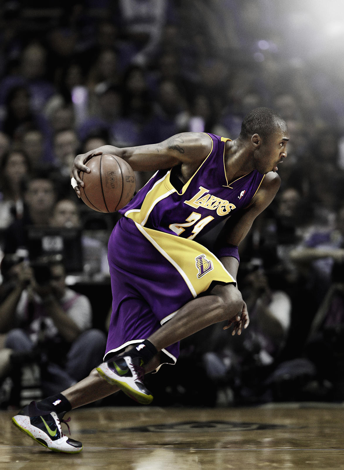 nike_zoom_kobe_v_kobe_bryant_imagery_2_native_1600.jpg