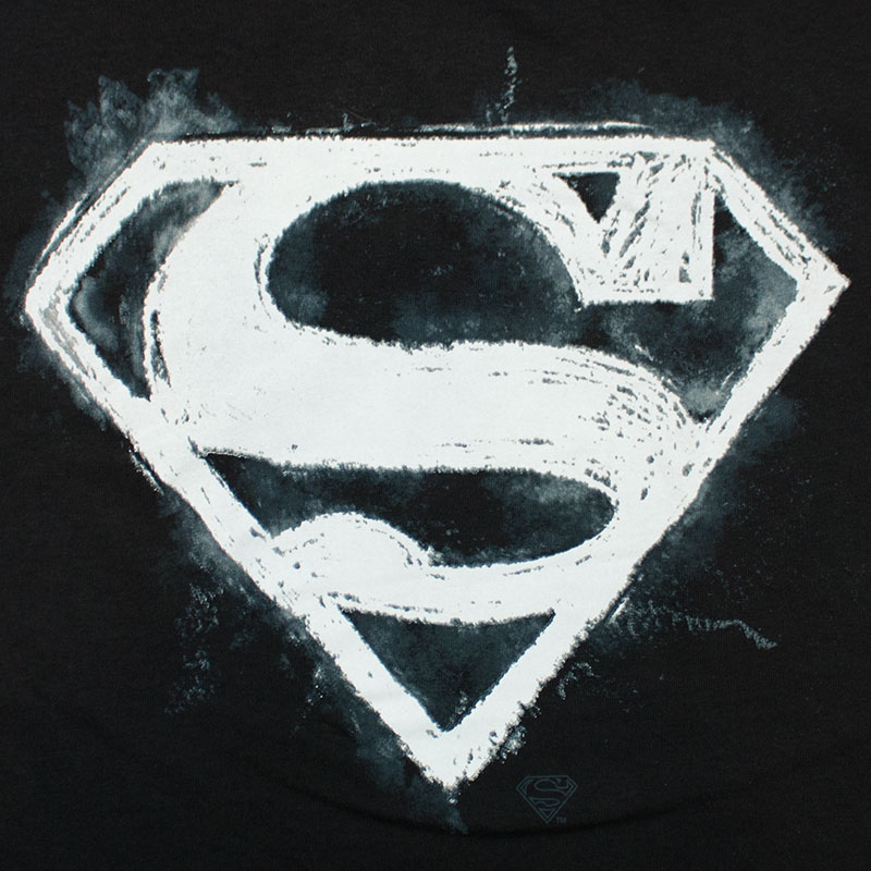 Superman_Chalk_Logo_Black_Shirt_POP.jpg