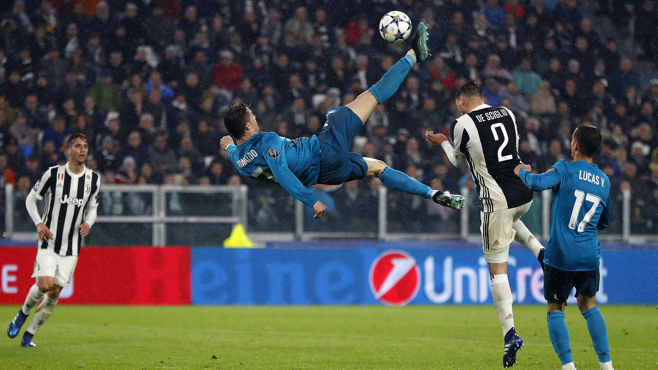 Anatomy of a Classic Goal: Ronaldo's bicycle kick vs. Juventus |  theScore.com