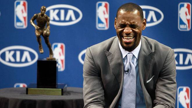 miami-heat-lebron-james-the-2012-mvp-with-stupidly-happy-nba-funny-photos-2012.jpg