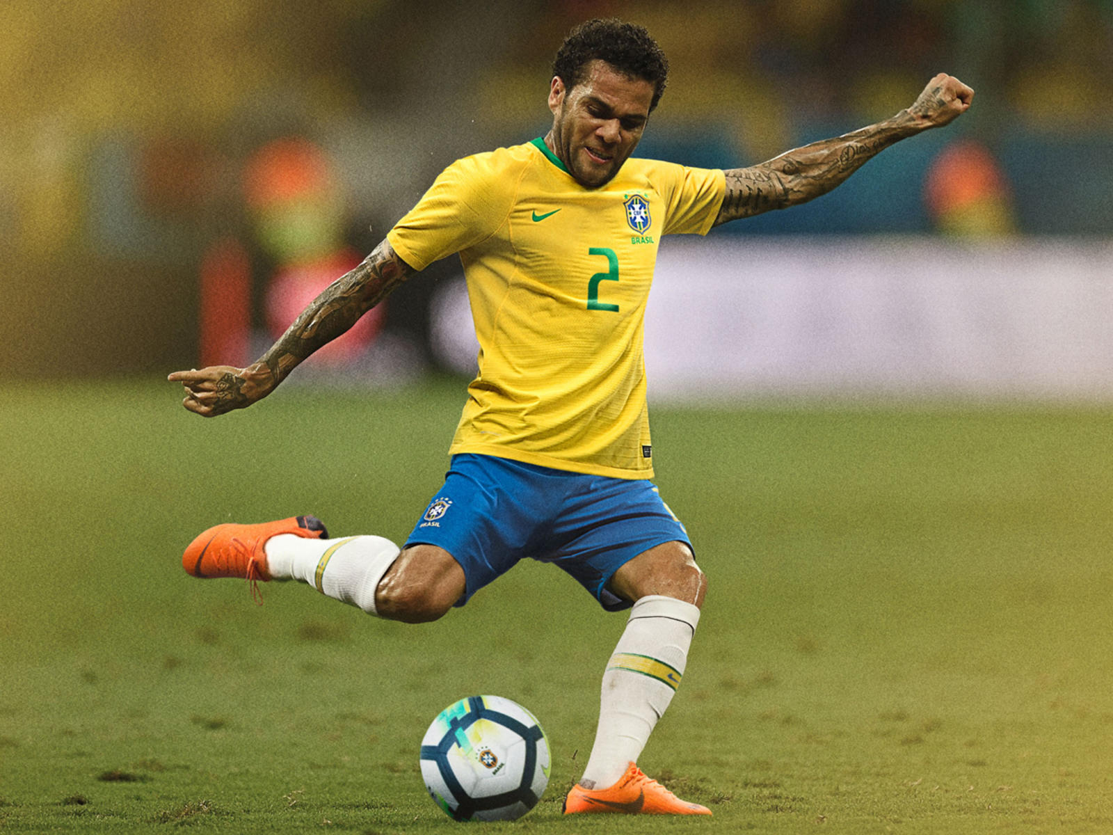 Nike-News-2018-brasil-national-team-collection_native_1600.jpg