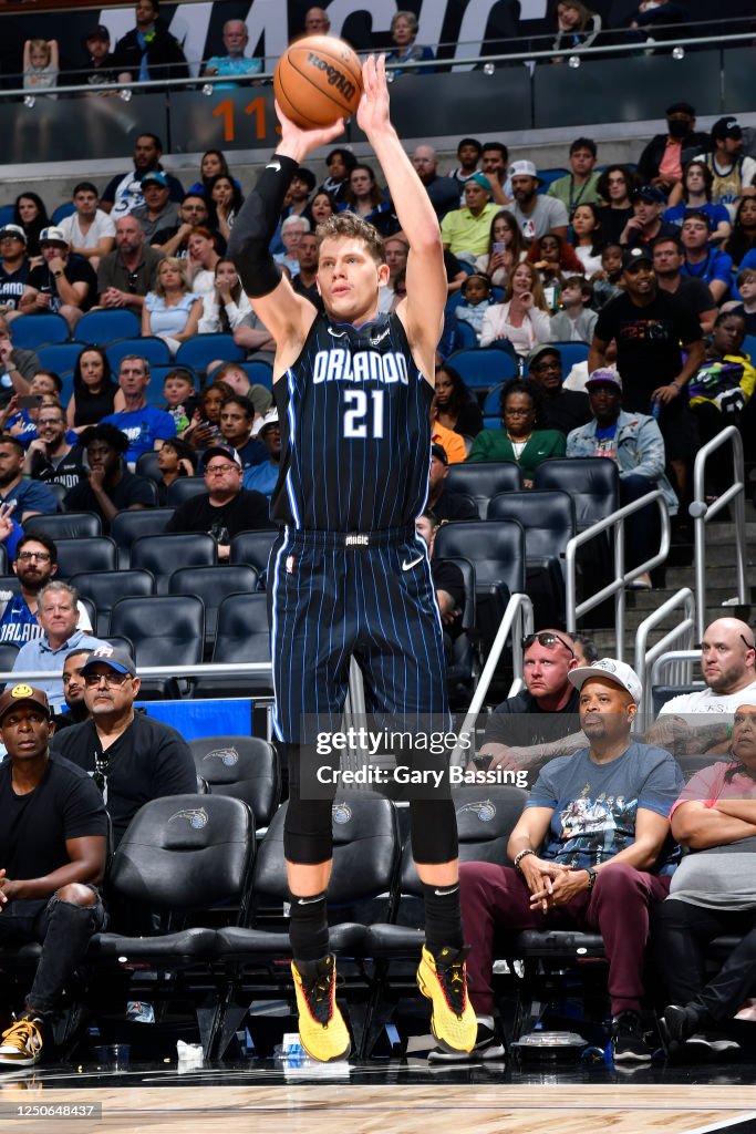 moritz-wagner-of-the-orlando-magic-shoots-a-three-point-basket-during-the-game-against-the.jpg