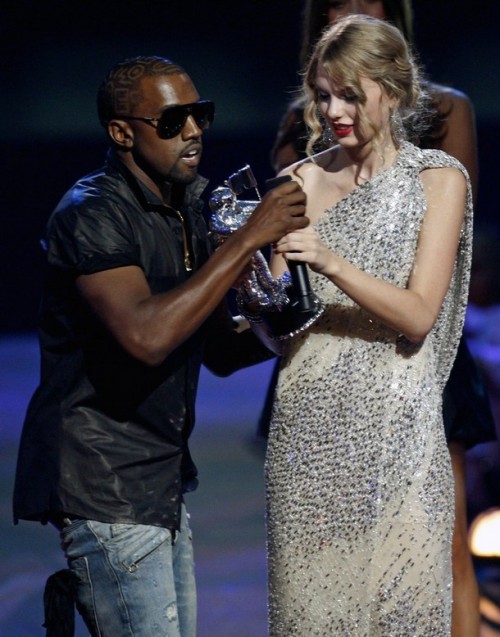 kanye-west-taylor-swift-vmas-outburst3.jpg