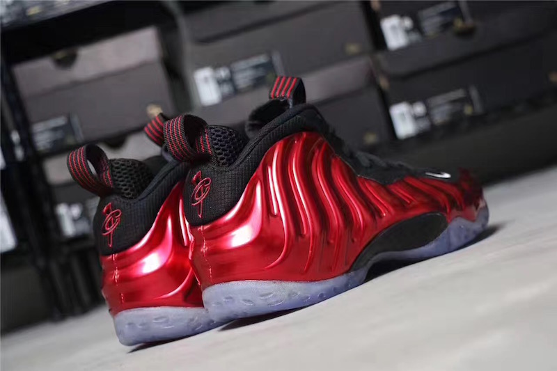 nike-air-foamposite-one-metallic-red-2017-retro-3.jpg