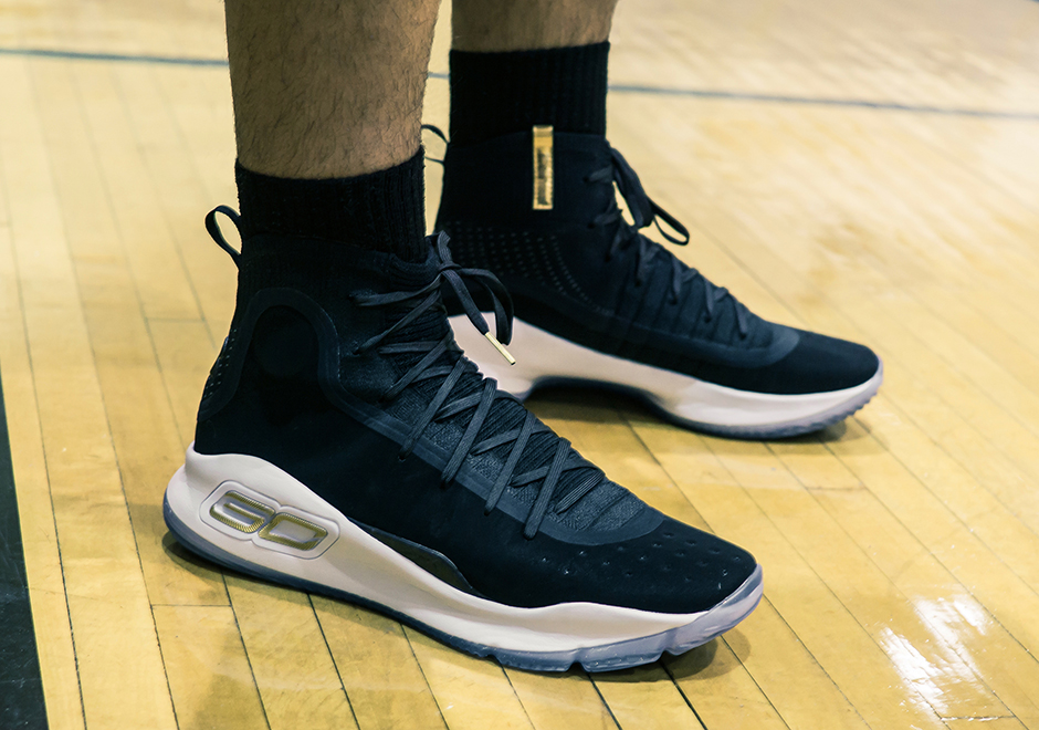 ua-curry-4-black-white-more-dimes-61.jpg