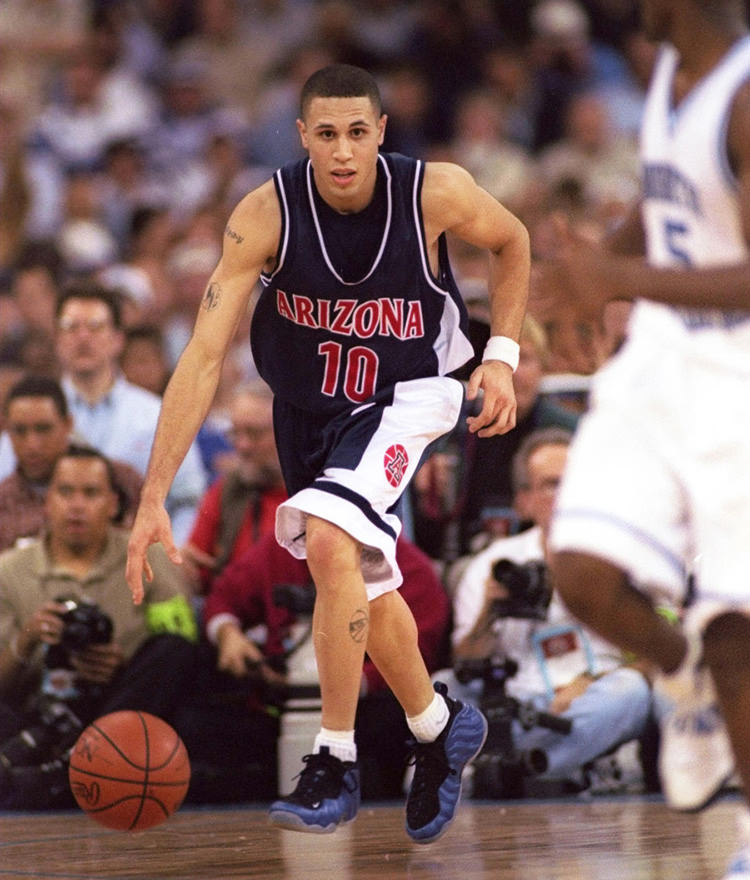 mike-bibby-nike-air-foamposite-one-arizona.jpg