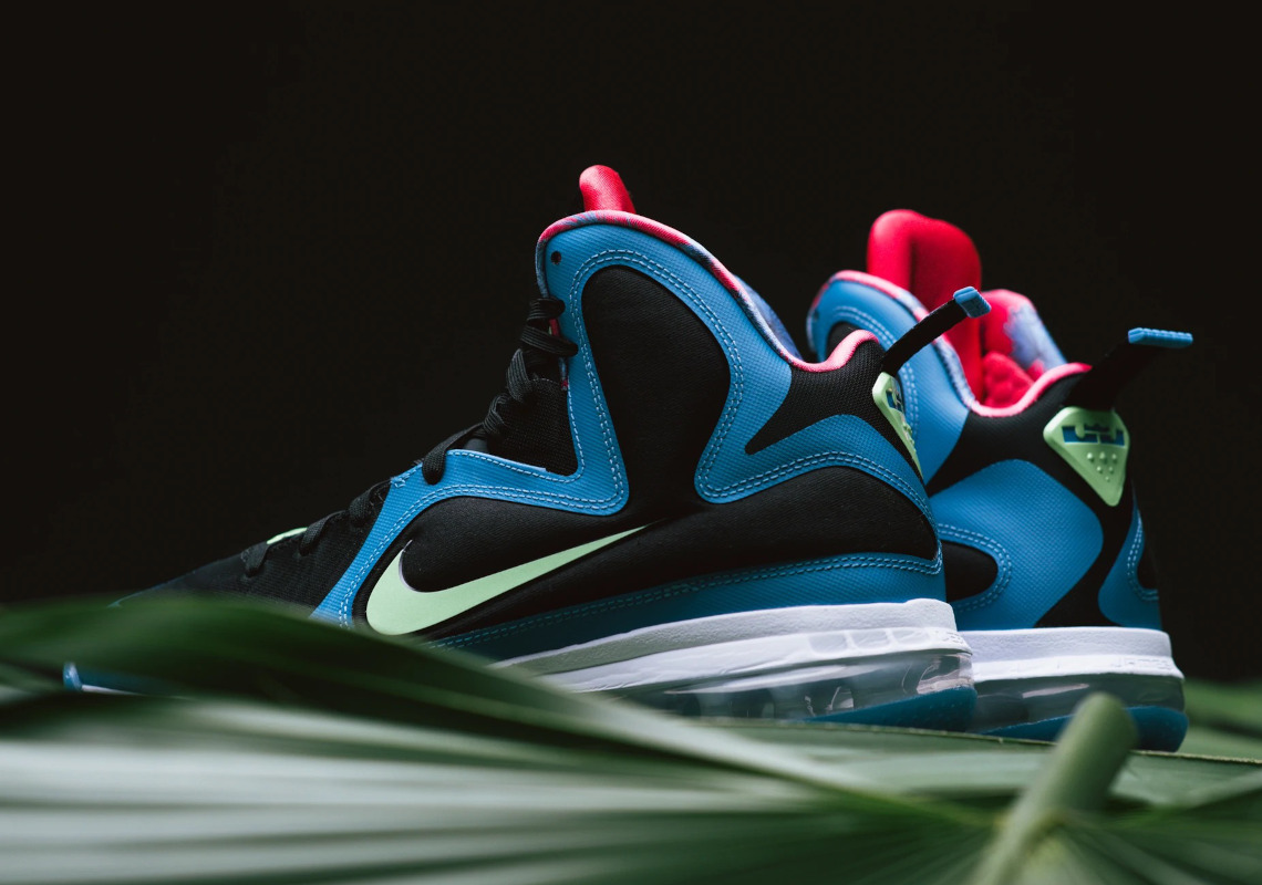 Nike-LeBron-9-South-Coast-DO5838-001-06.jpg.jpeg