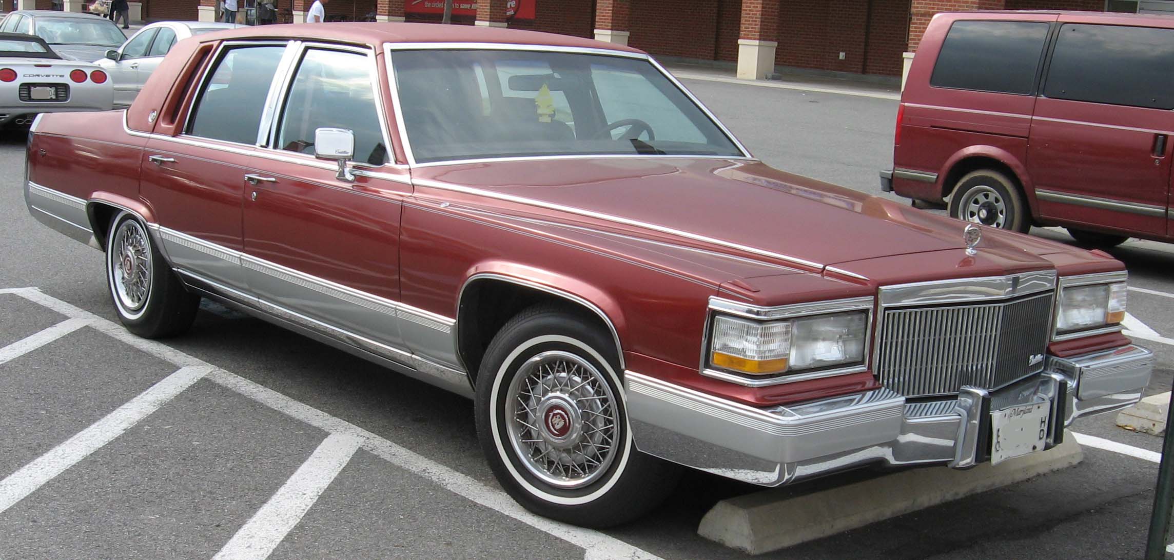 85-92_Cadillac_Brougham.jpg