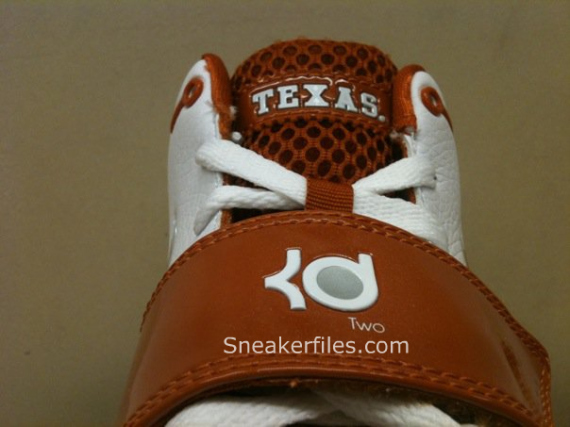 nike-kd-ii-2-texas-pe-2.jpg