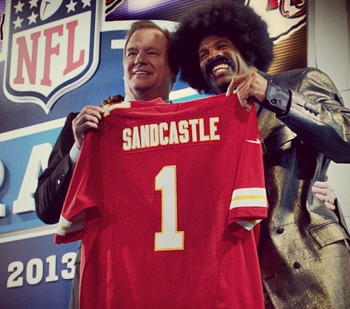 leon-sandcastle-roger-goodell.jpg