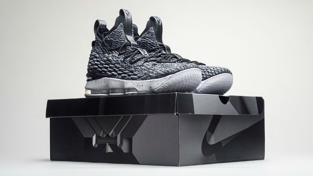 nike-lebron-15-black-white-release-date-897648-002