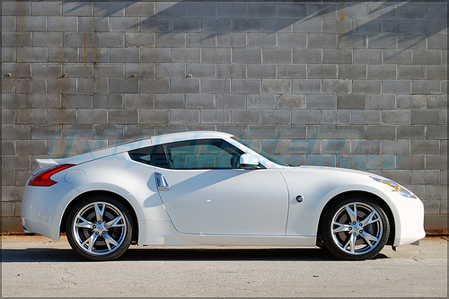 17527-2009-Nissan-370Z.jpg