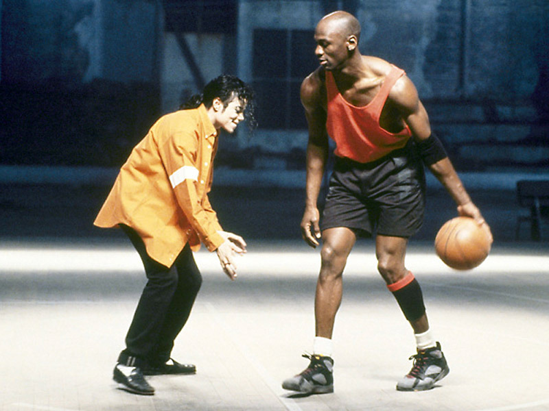 1378316800_GHYx4vfZRNyATavCtOah_006-michael-jordan-michael-jackson.jpg