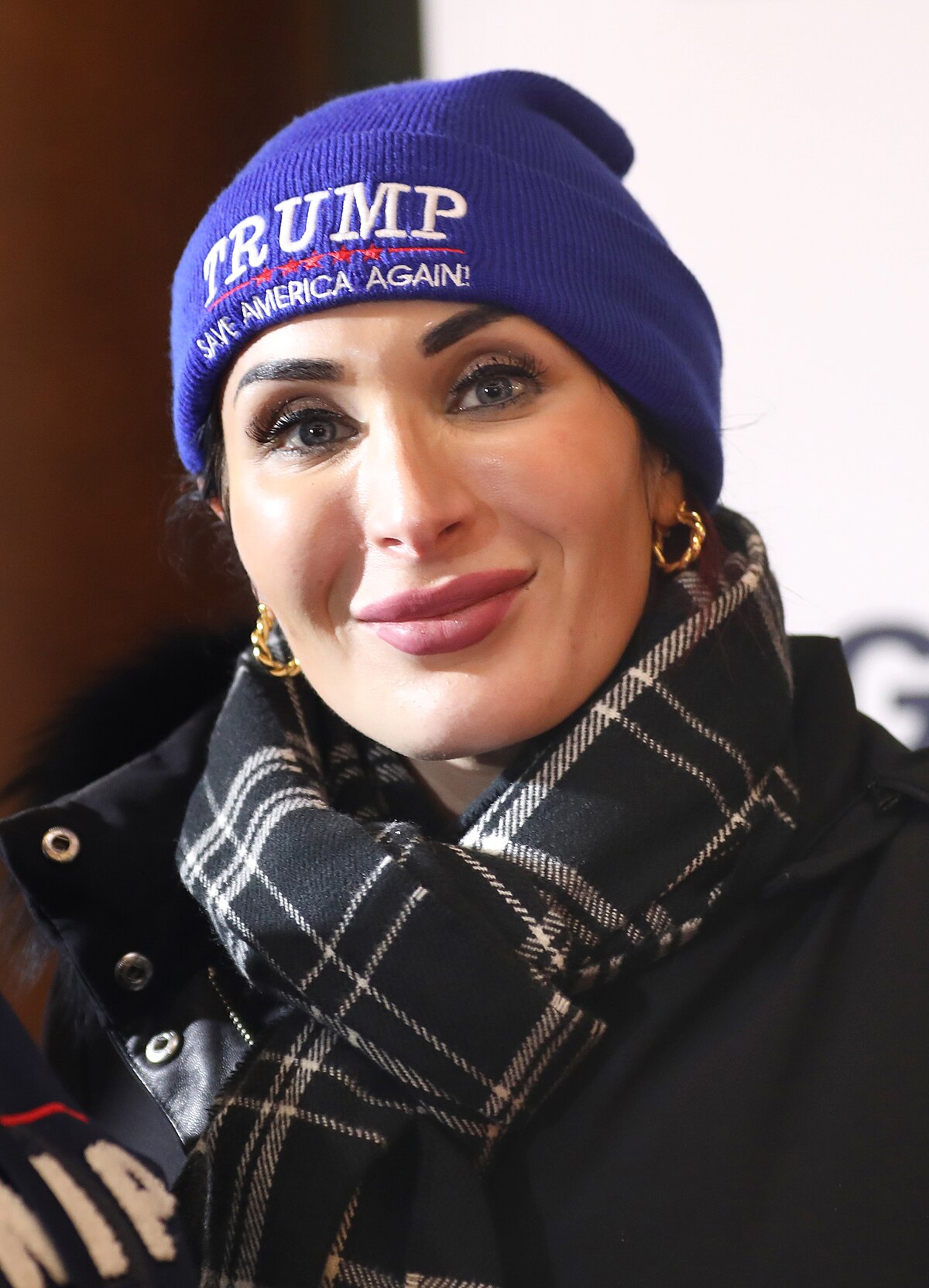 1200px-Laura_Loomer_by_Gage_Skidmore.jpg