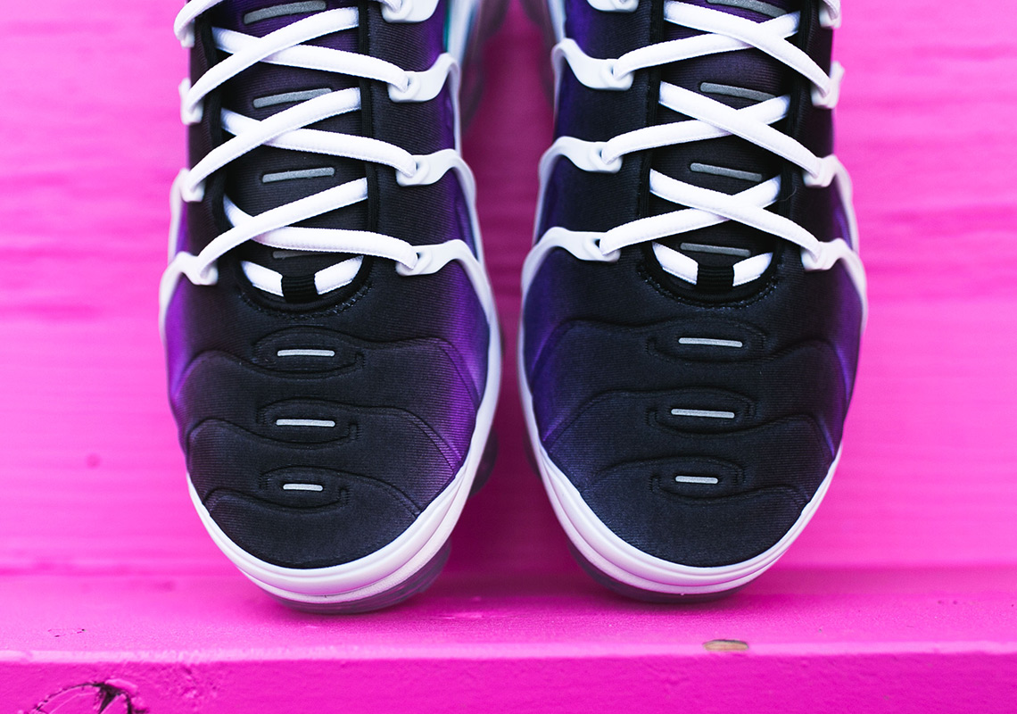 nike-vapormax-plus-womens-purple-blue-white-4.jpg