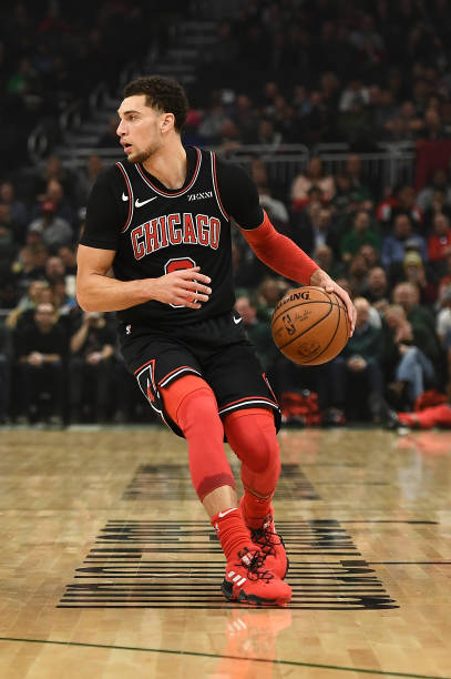 zach-lavine-of-the-chicago-bulls-handles-the-ball-during-a-game-the-picture-id1074629204
