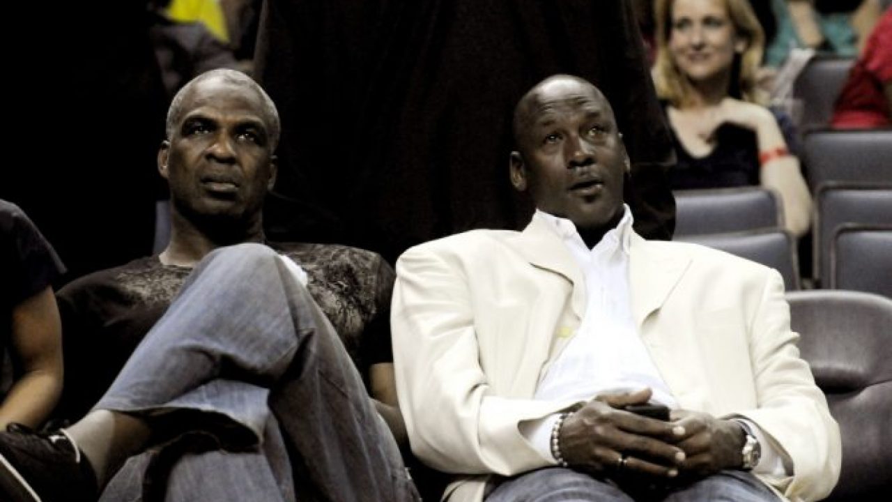 charles-oakley-michael-jordan-e1485944161548-1280x720.jpg