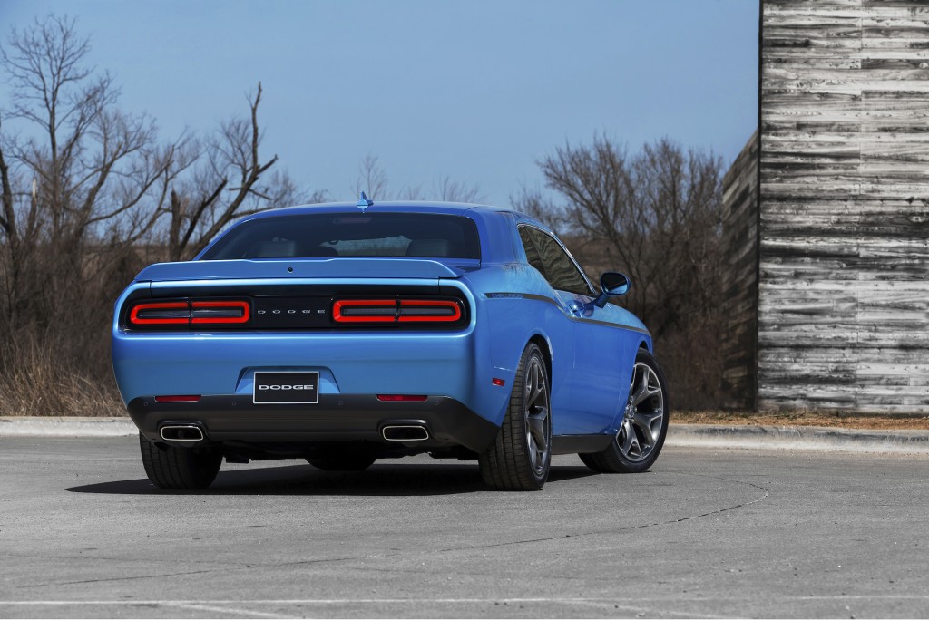 2015-dodge-challenger_100464360_l.jpg