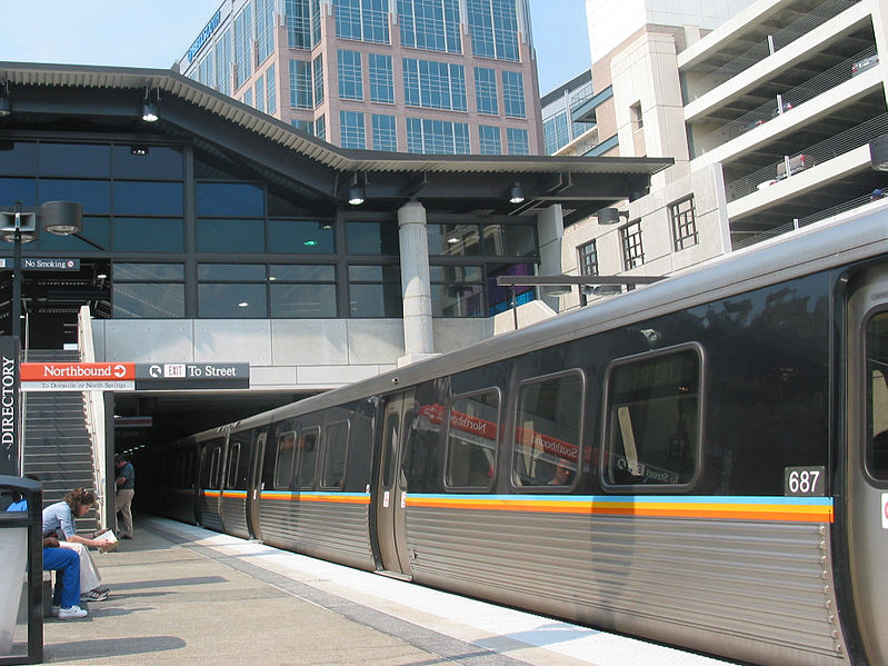 799px-Lindbergh_Station.jpg