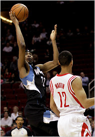 24coreybrewer-offthedribble-articleInline.jpg