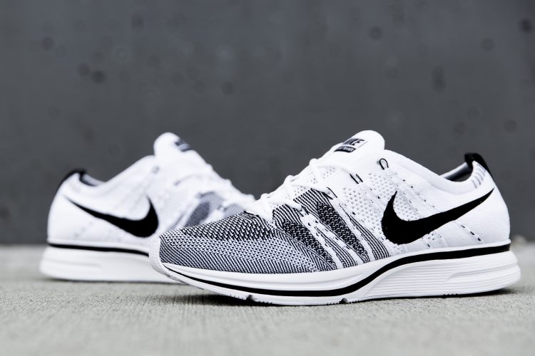 nike-flyknit-trainer-white-2.jpg