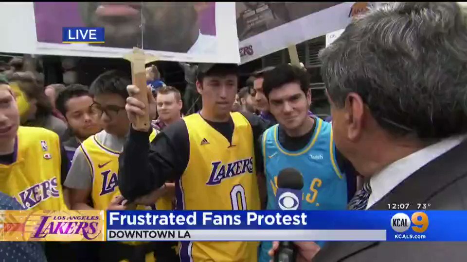 KCAL News в Twitter: „'We want another superstar...we want to fire  everyone': Lakers fans protest outside Staples Center in frustration over  direction of the franchise after missing the NBA playoffs yet again