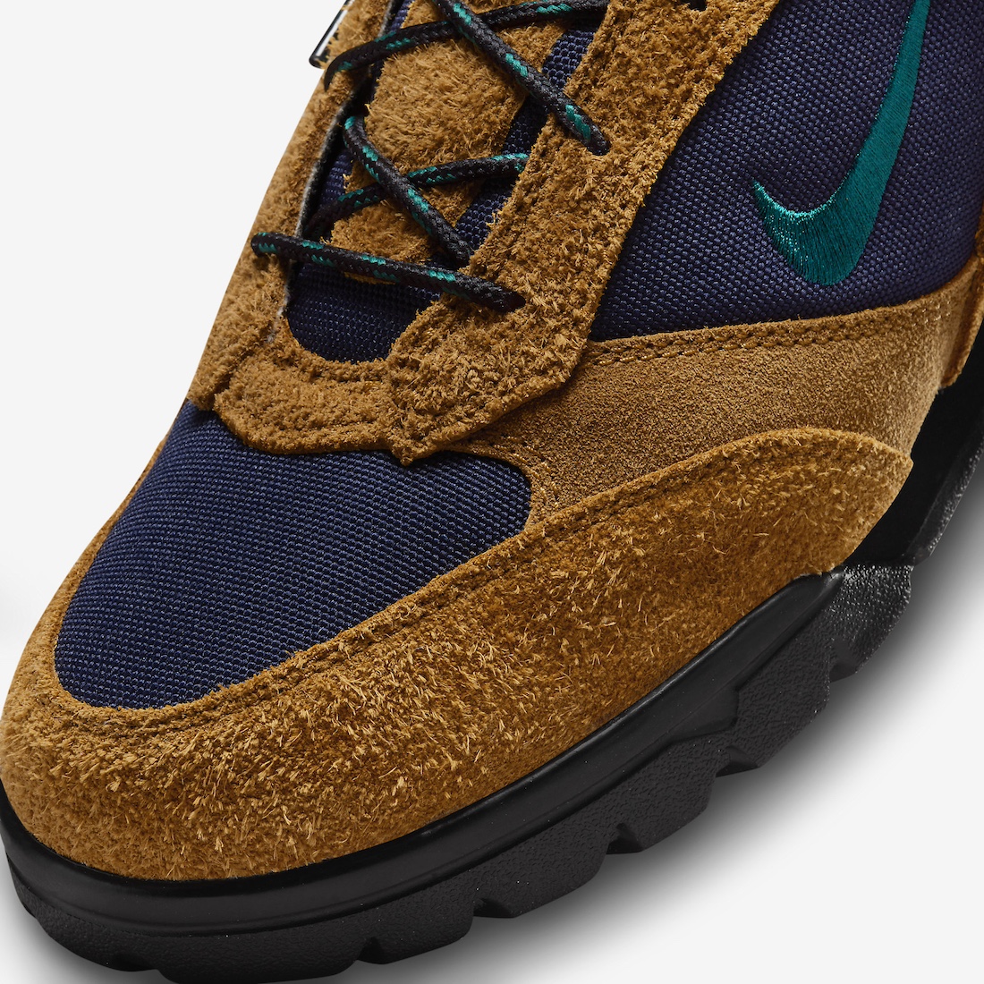 Nike-ACG-Torre-Mid-WP-Burnt-Sienna-6.jpeg