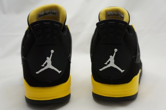 air-jordan-iv-thunder-release-date-change-04-570x378.jpg