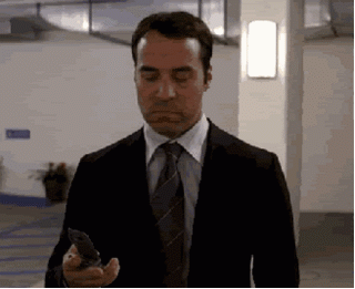 Jeremy-Piven-Throws-His-Phone-In-Rage.gif