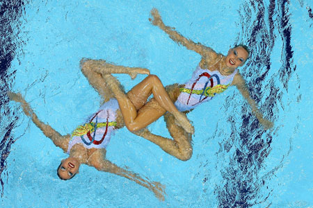 synchronised-swimming-6.jpg