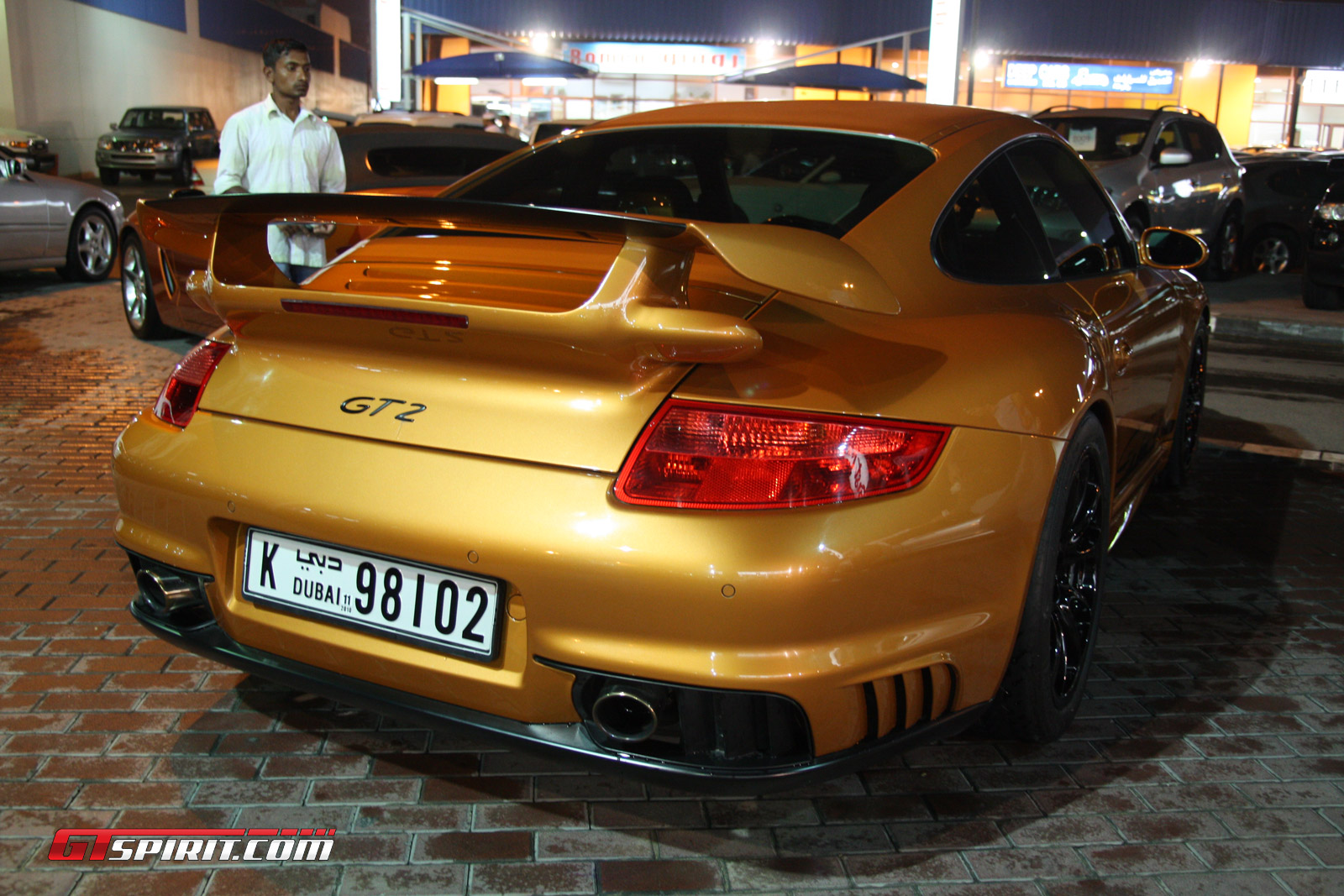 gold-porsche-997-GT2a.jpg