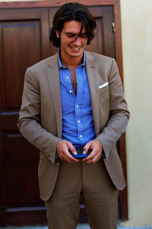 brown-suit-blue-shirt.jpg