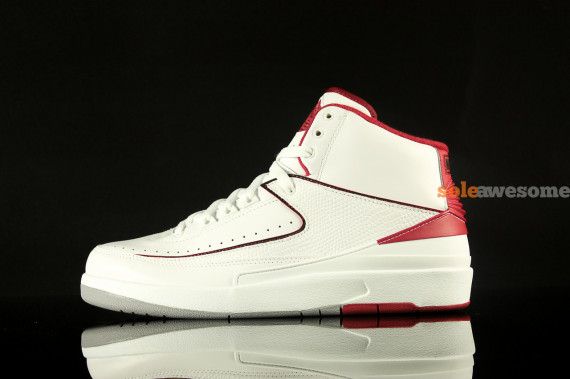 white-red-jordan-2-retros-07-570x379.jpg