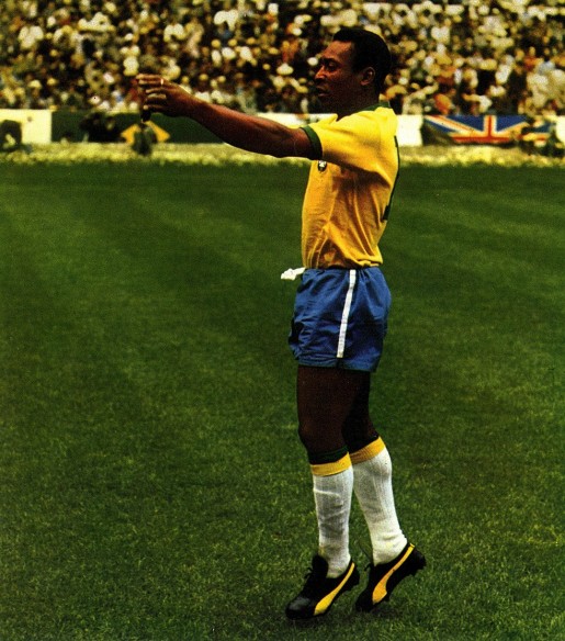 pele1970-515x584.jpg