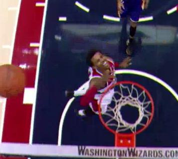 nick-young-air-ball-layup.jpg