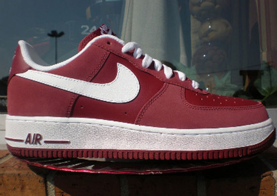 nike-air-force-1-low-red-nubuck-1.jpg