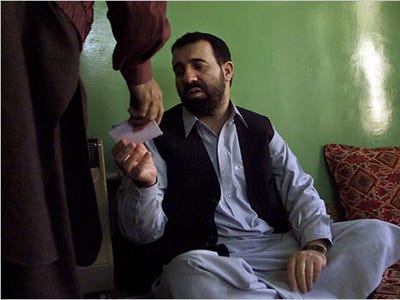 president-karzai-brother-afghanistan.jpg