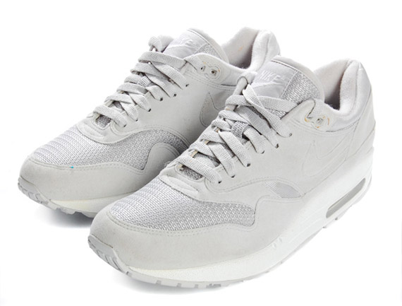 n_airmax__gry_w65_02.jpg