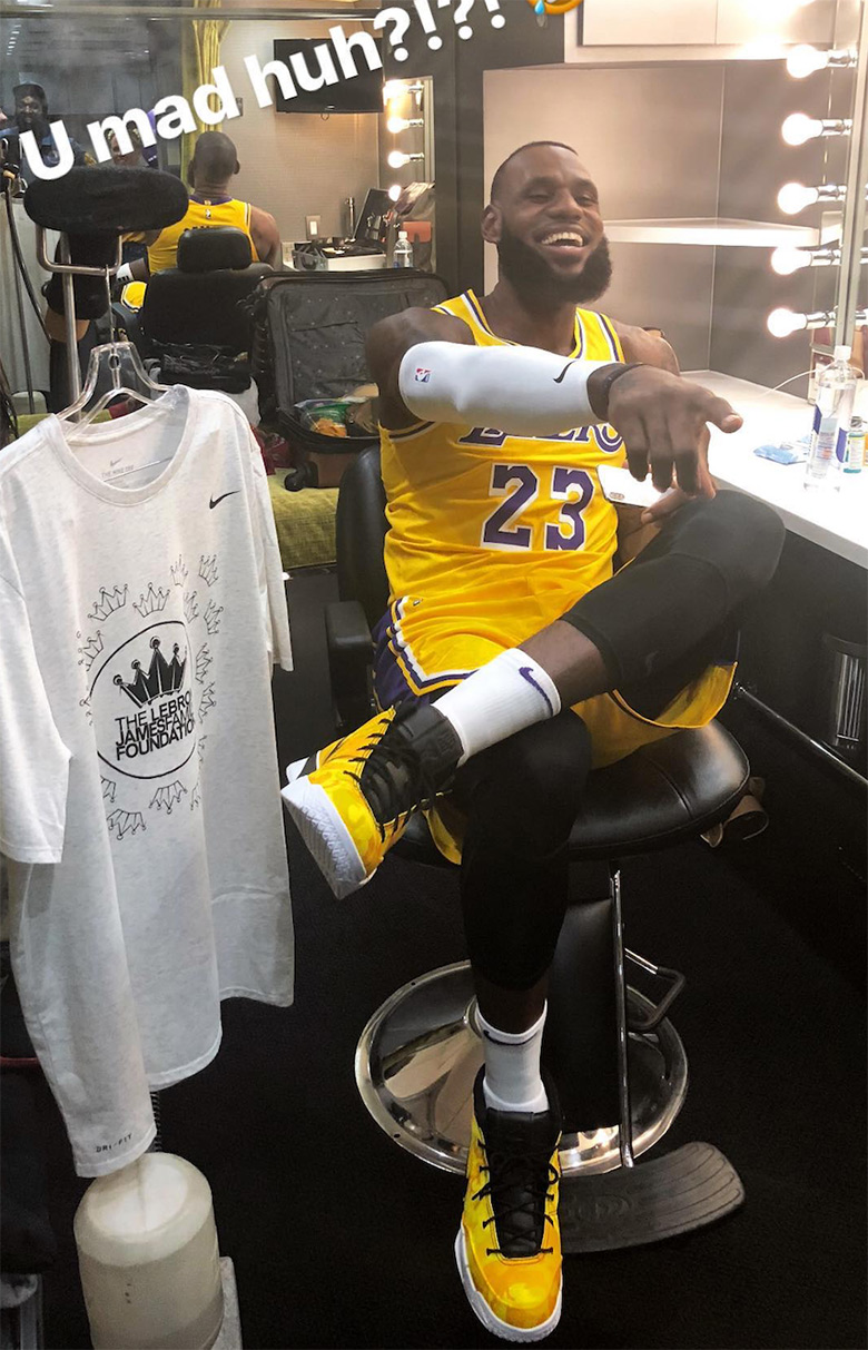 lebron-james-nike-zoom-kobe-1-protro-lakers-2.jpg